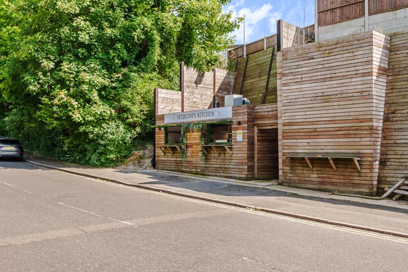 Front aspect 3- click for photo gallery